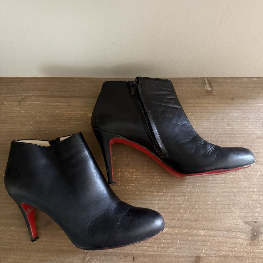 Christian Louboutin Black Leather High Heel Ankle Boots Classic Booties EU 38.5